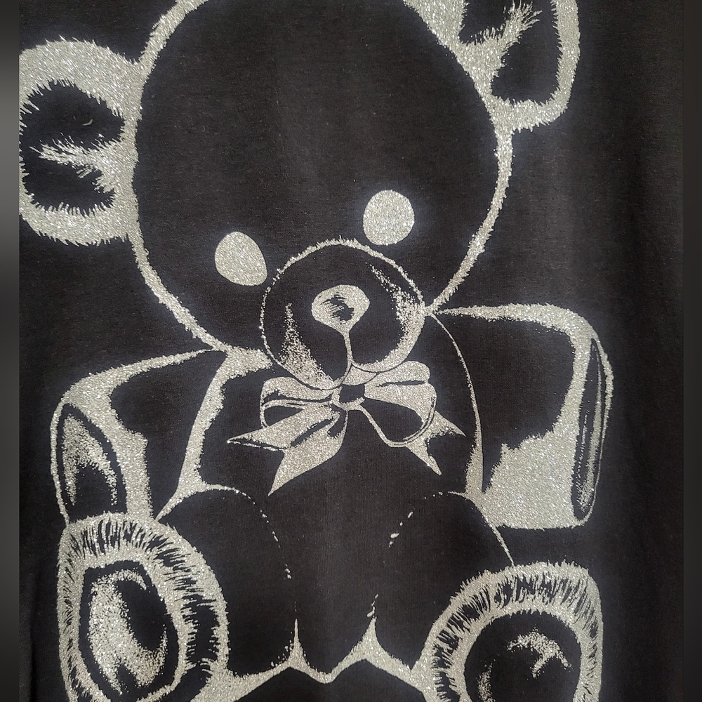 graphic t-shirt